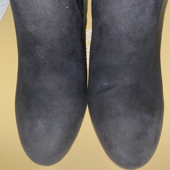 Michael- Michael Kors, Black Suede booties with silver chain on heel size 9 1/2 - Picture 1 of 12